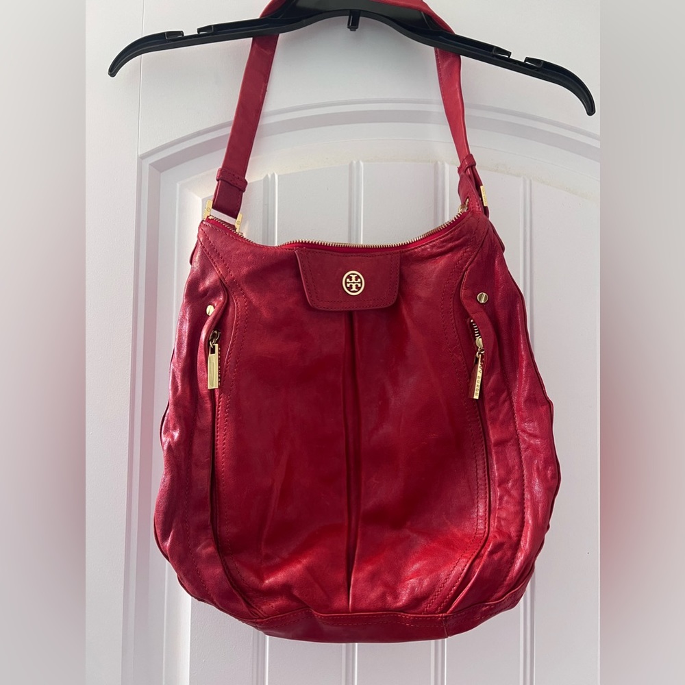 Tory Burch Red leather Tevin Hobo w dust cover/bag